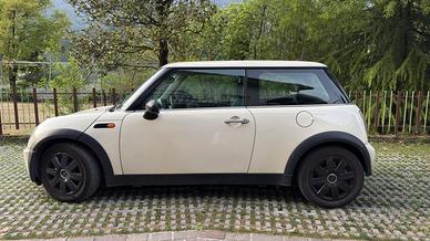 Mini One 2006