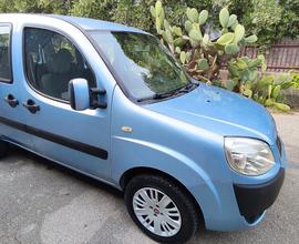 FIAT Doblò modello 2008 neopatentati da vetrina