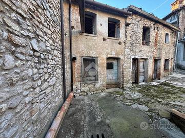 RUSTICO A REVINE LAGO