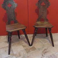 Coppia di sedie antiche in stile "fratino"