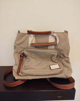 Borsa/zaino trasformabile multiuso