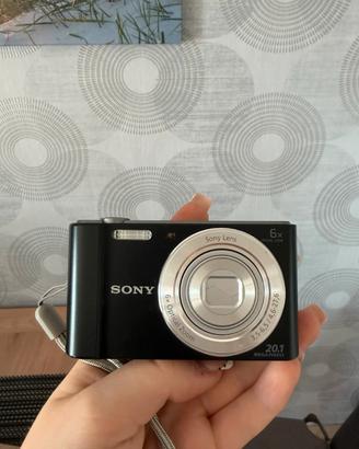 Sony Cyber-shot DSC-W810 20MP Zoom 6x HD