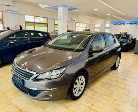 Peugeot 308 Active 110 Cv - Navi / R.Camera