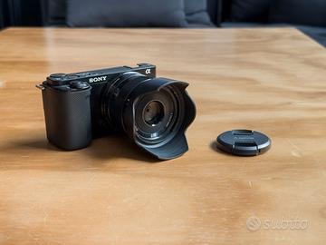Sony Alpha ZV-E10 + E 35mm F1.8