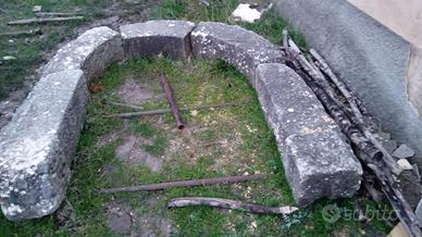 arco in pietra