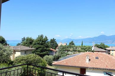 Attico / Mansarda di 140 m² con 3 locali e box aut