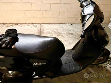 Scooter 50 Peugeot Kisbee