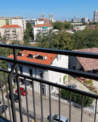 Stanza in bilocale- Crescenzago Milano