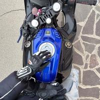 Yamaha r125 2021PERALTREFOTOGUARDAALTRIMIEIANNUNCI