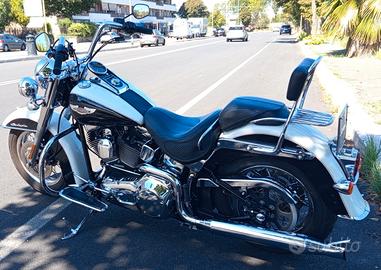 Harley Davidson softail Deluxe 