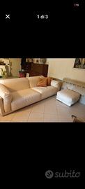 divano in pelle 