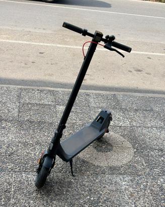 Monopattino elettrico xiaomi slim