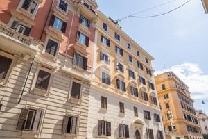 5 LOCALI A ROMA