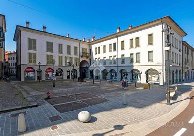 4 LOCALI A CASSANO D'ADDA