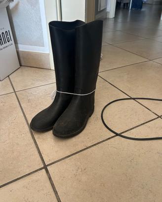 2 paia di stivali per la pioggia neri
