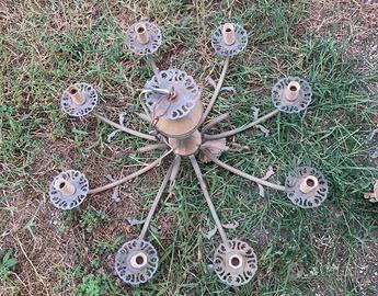 Lampadario vintage a 8 bracci