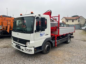 Mercedes Atego ribaltabile e gru Targa Gialla