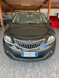 Lancia Ypsilon 1.0 FireFly 5 porte S&S Hybrid Ecoc