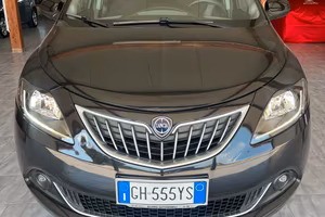 Lancia Ypsilon 1.0 FireFly 5 porte S&S Hybrid Ecoc