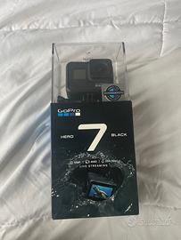 GoPro Hero 7 Black (+ Dome e stick)