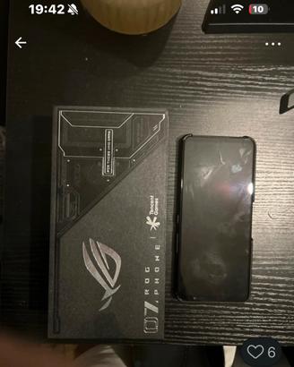 ASUS ROG PHONE 7