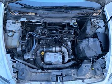 MOTORE CON PROBLEMI PER VOLVO V50 1.6D2 2011