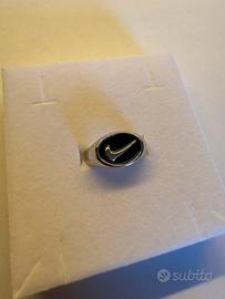 Anello Nike