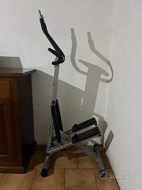 Stepper fitness con manubrio richiudibile