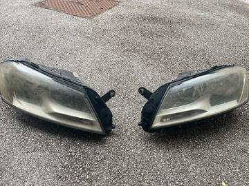 Fari VW Passat b7  del 2012