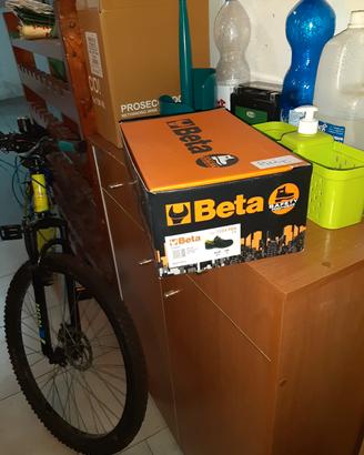 scarpa infortunistica numero 41