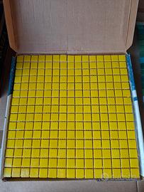 piastrelle a mosaico giallo