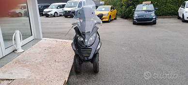 Piaggio Mp3 400