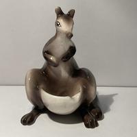 Statuetta in ceramica  canguro marrone