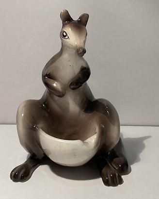 Statuetta in ceramica  canguro marrone