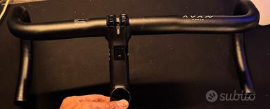 Manubrio  Avan Force Stelvio +attacco fizik carbon