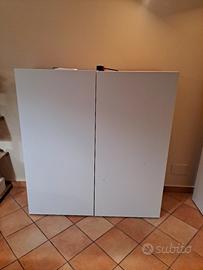 mobili  ikea besta con ante bianche