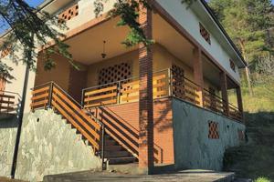 Villa a Varano de' Melegari