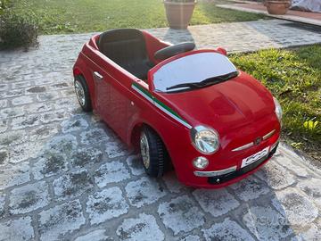 Auto elettrica per bambini.