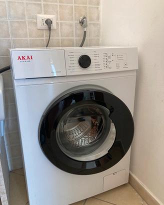 Lavatrice AKAI slim