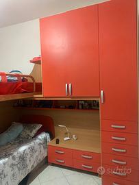 Cameretta con letto a castello