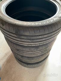 4 Pneumatici Gomme Goodyear Eagle F1 225/45R19 96W