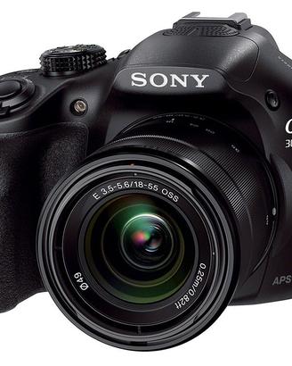 Fotocamera SONY A3000 + Accessori / Pari al nuovo!