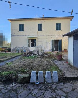 Appartamento di 80 m² con 4 locali e box auto a Ca