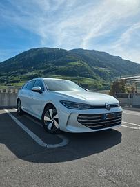 VW Passat Var. 2.0 TDI DSG Elegance IQ.Light