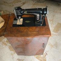 Macchina da cucire caser