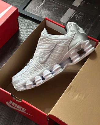 Scarpa Nike Shox bianca