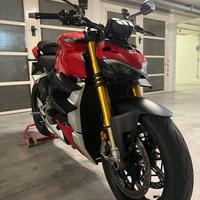 DUCATI STREETFIGHTER V4S