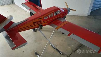Aeromodello Piper Cherokee