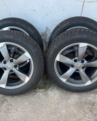 AUDI ROTOR 17 con GOMME INVERNALI 90%