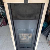 Idrostufa a pellet 34 kw